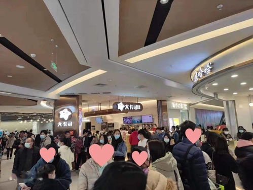 嘉禾金铂天地盛大开业，现场图片曝光引关注，营业性演出点亮商圈新地标